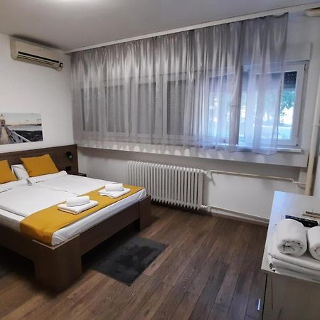Apartman Pavlovic 1 Dedinje 外观 照片